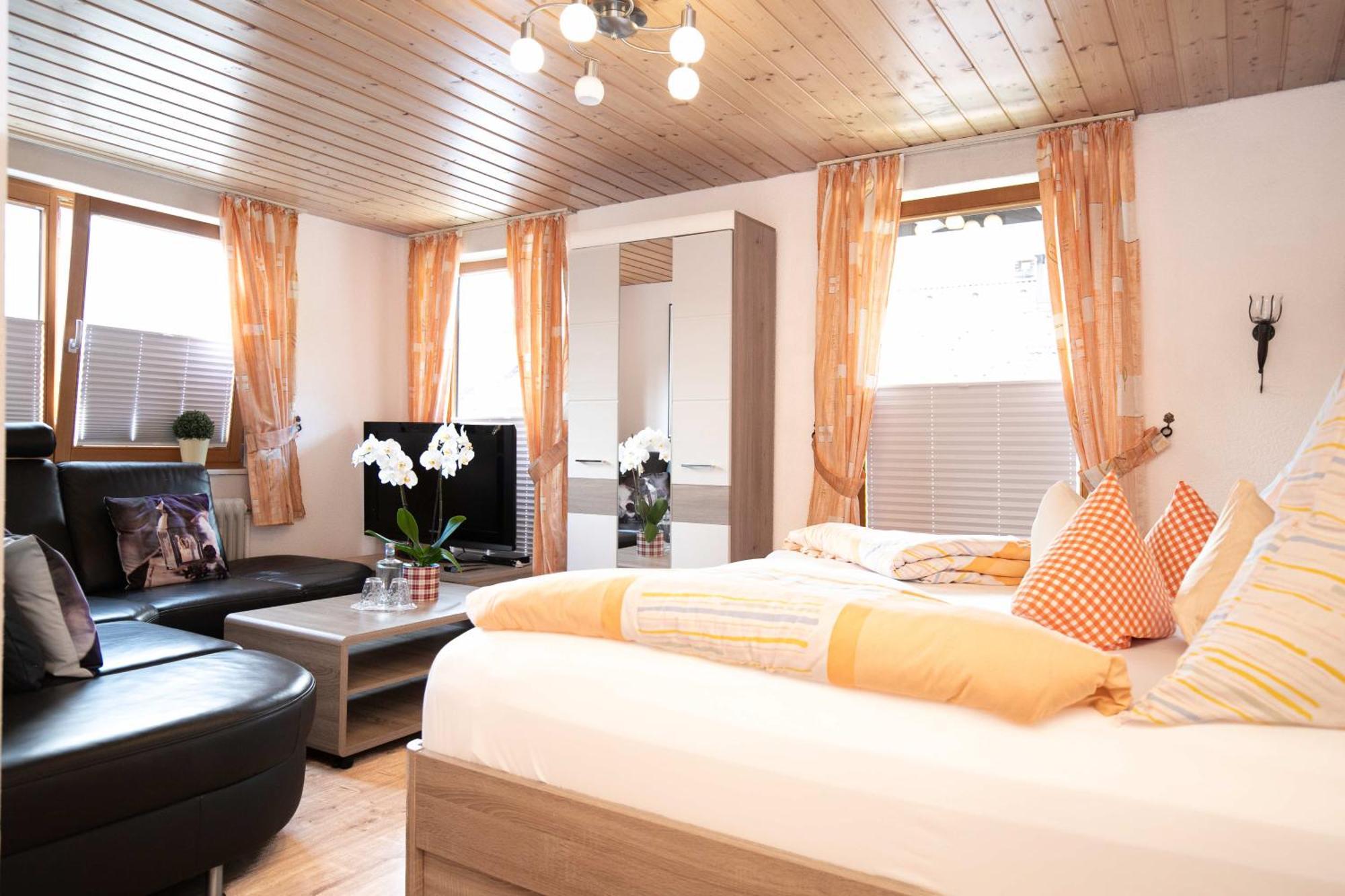 Hotel Restaurant Amadeus - Inclusive Skipass Und Vieles Mehr Bad Hindelang Kültér fotó